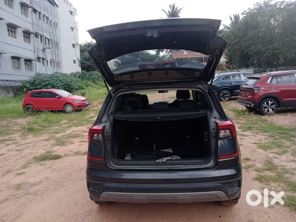 Skoda Kushaq 1.0 Tsi Ambition, 2022, Petrol