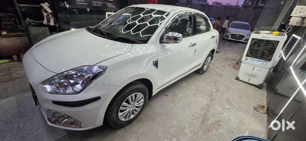 Maruti Suzuki Dzire 1.2 Vxi, 2022, Petrol