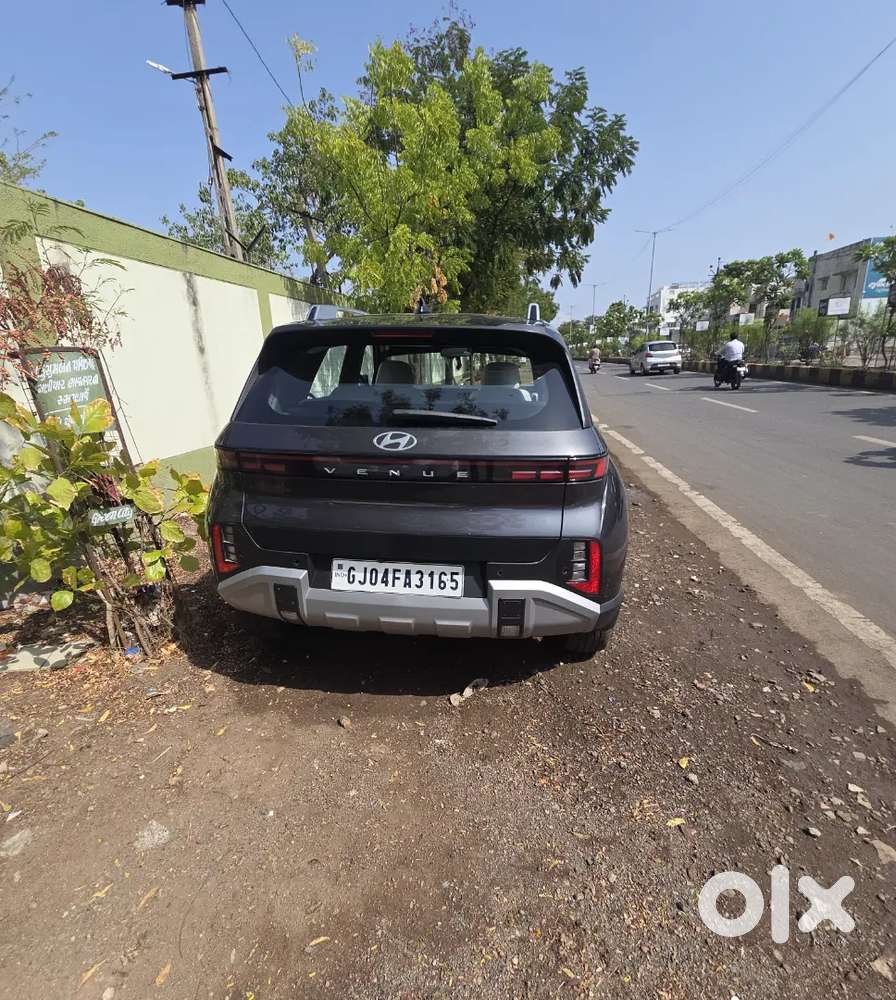 Hyundai New Venue 2026 Petrol Well Maintained