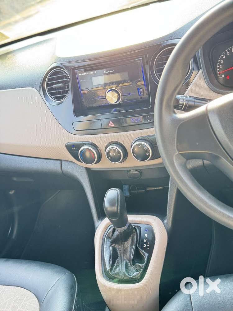 Hyundai Grand I10 Magna O At Petrol, 2016