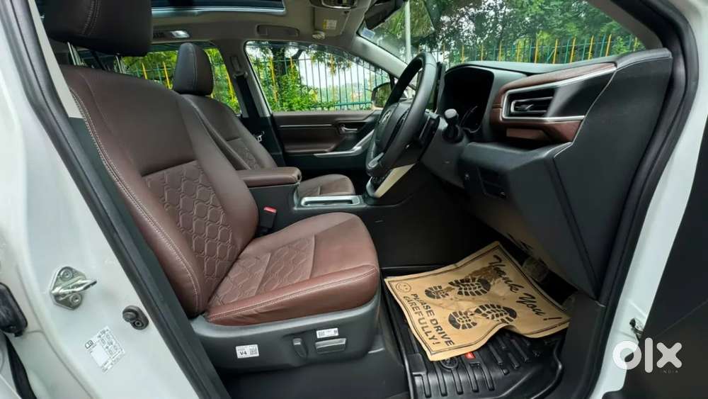 Toyota Innova Hycross, 2026, Petrol