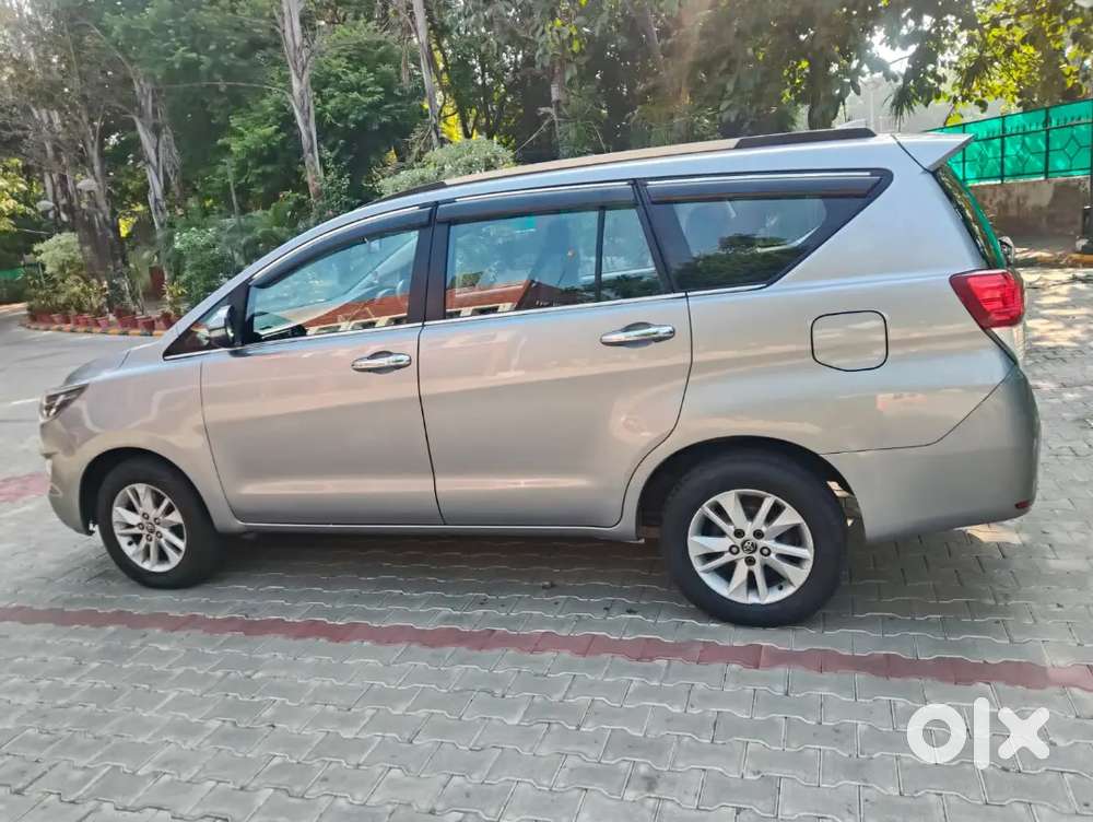 Toyota Innova Crysta 2.8 2017