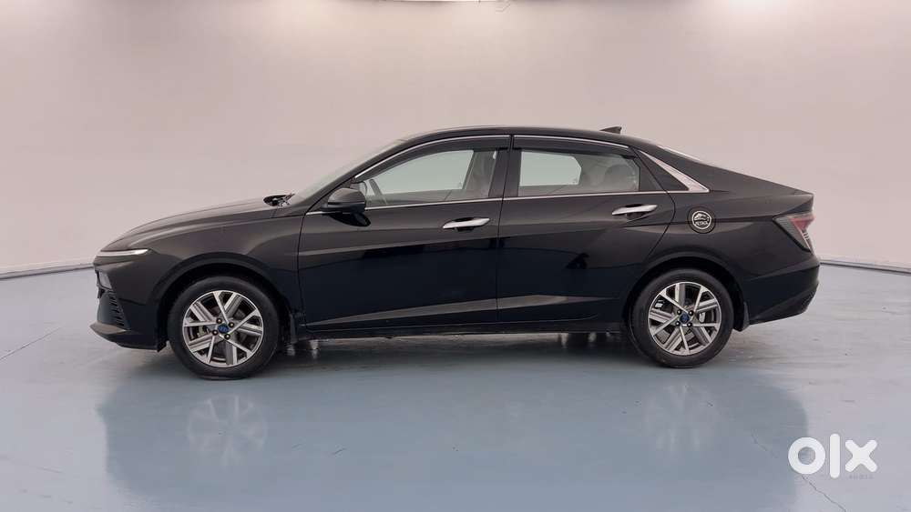 Hyundai Verna 1.5 Sx Petrol Mt, 2023, Petrol