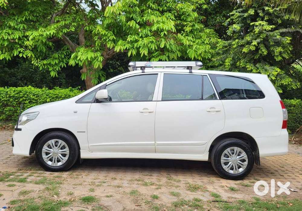 Toyota Innova 2.5 G (diesel) 8 Seater, 2013, Diesel