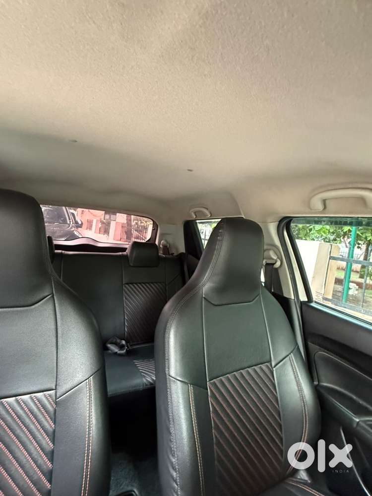 I Want To Sell Ky Maruti Swift Only 18000 Km Driven Company Record .