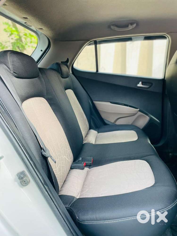 Hyundai Grand I10 2015 Diesel 80000 Km Driven