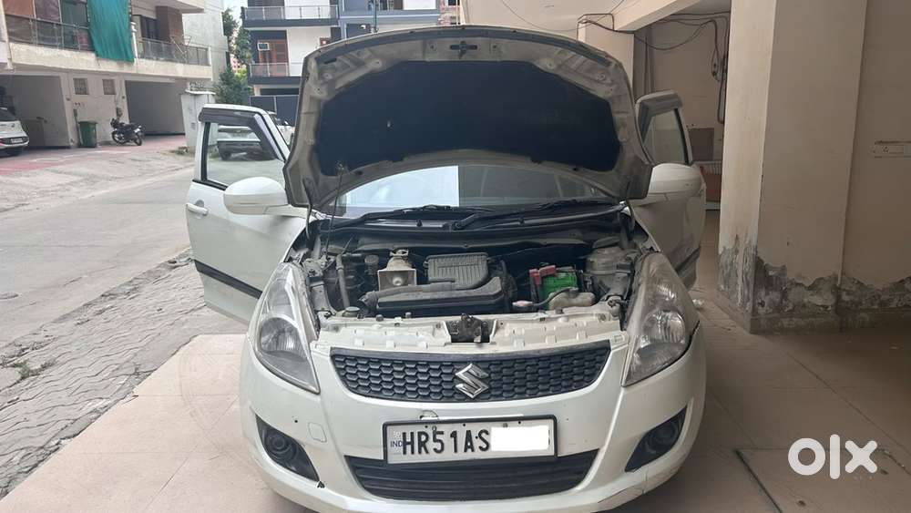 Maruti Suzuki Swift 2012 Lxi Petrol 104330 Km Driven