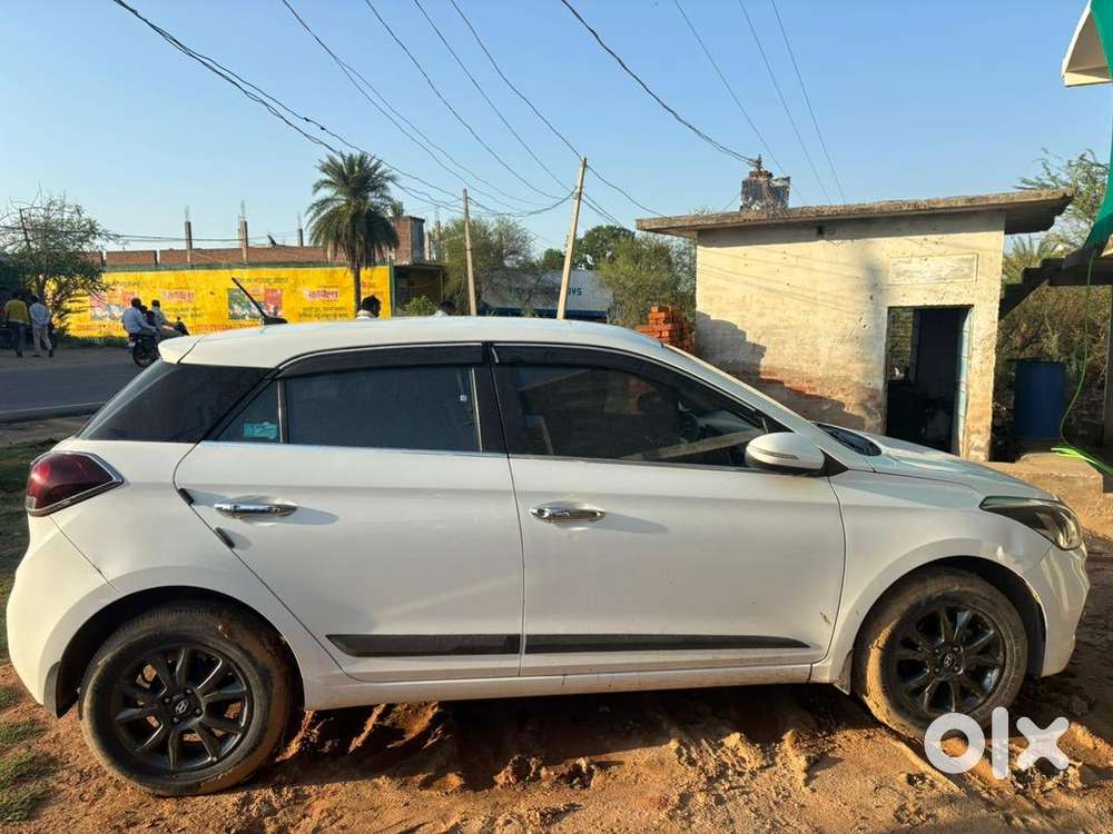 Hyundai Elite I20 2020 Petrol 33000 Km Driven