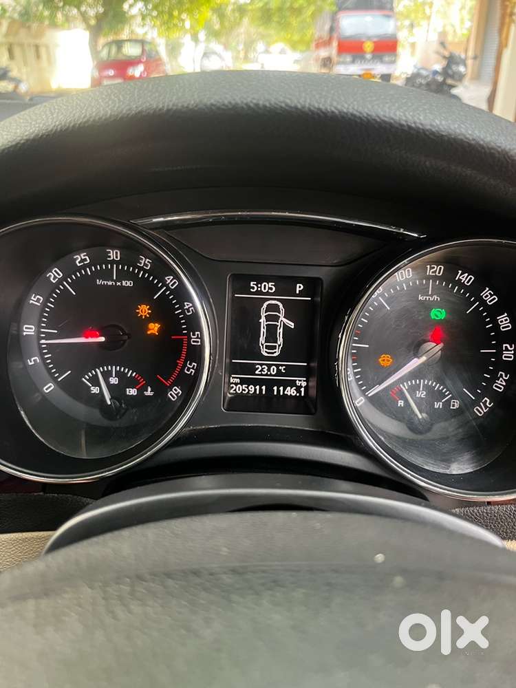 Skoda Superb Elegance 2012