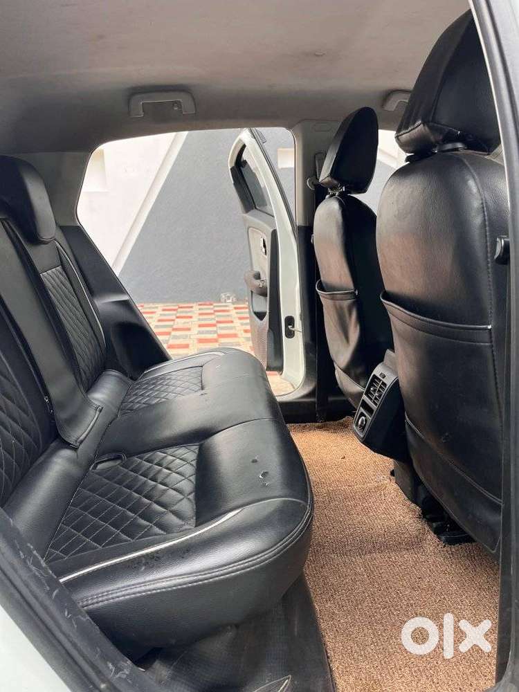 Tata Altroz, 2020, Petrol