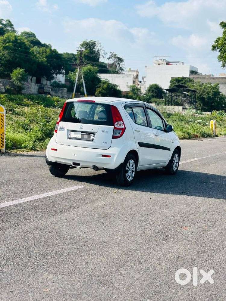 Maruti Suzuki Ritz Vxi, 2013, Petrol