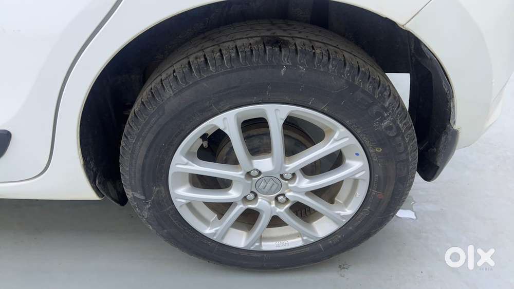 Maruti Suzuki Swift 1.3 Zxi, 2024, Petrol