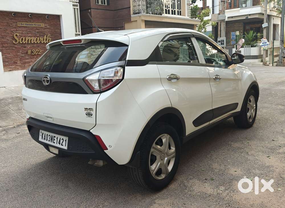 Tata Nexon 1.2 Revotron Xma Amt (s), 2019, Petrol
