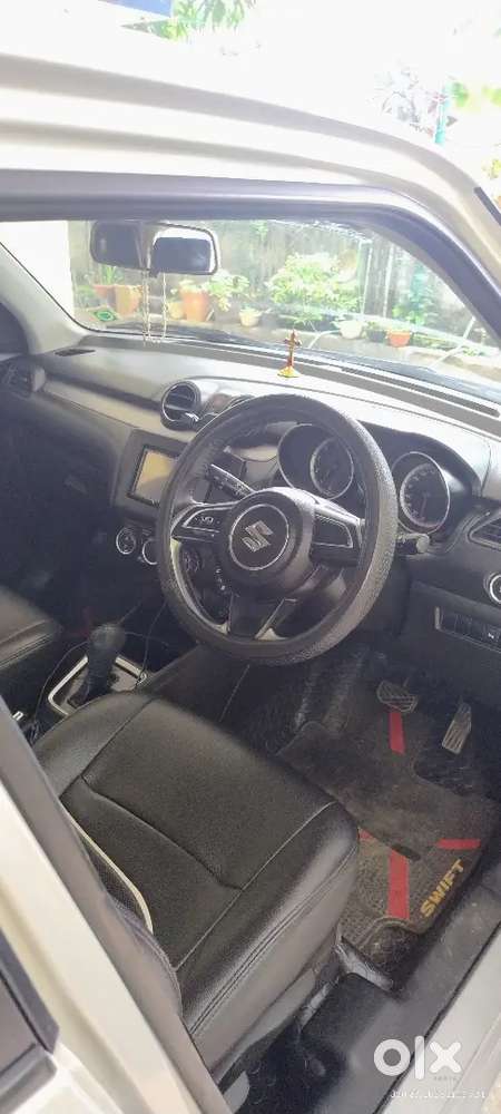 Maruti Suzuki New-gen Swift 2018 Petrol 39000 Km Driven
Swift Zxi Amt