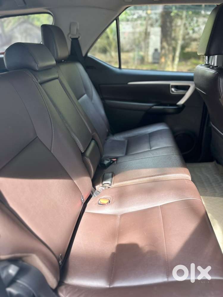 Toyota Fortuner Legender 2018