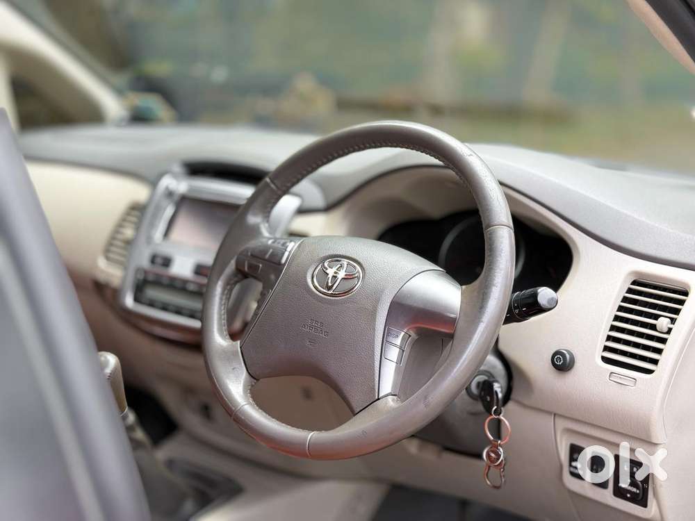 Toyota Innova 2.5 V 7 Str, 2014, Diesel