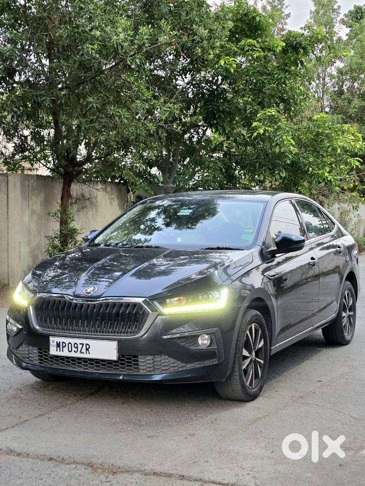 Skoda Slavia Style 1.0l Tsi Mt, 2023, Petrol
