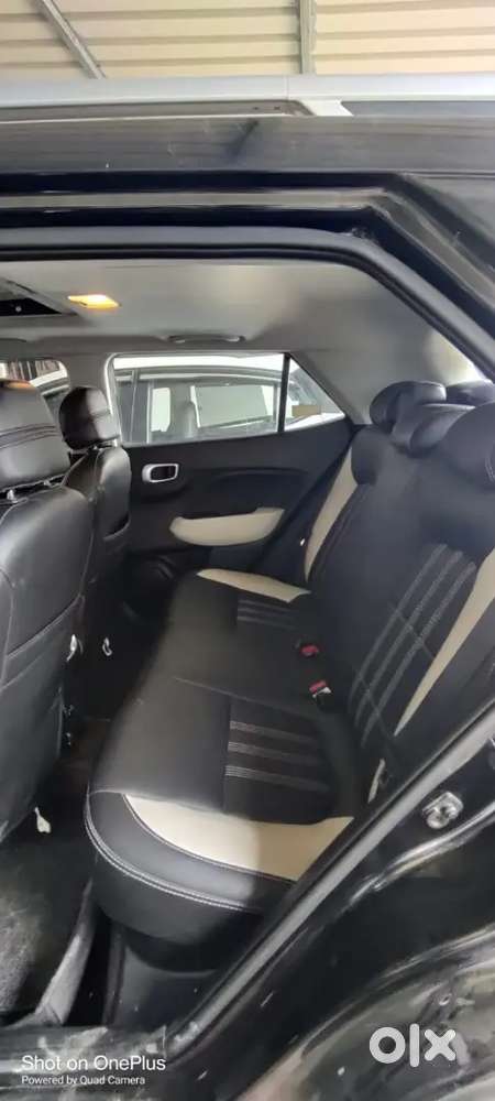 Hyundai Venue Petrol Manual 2024