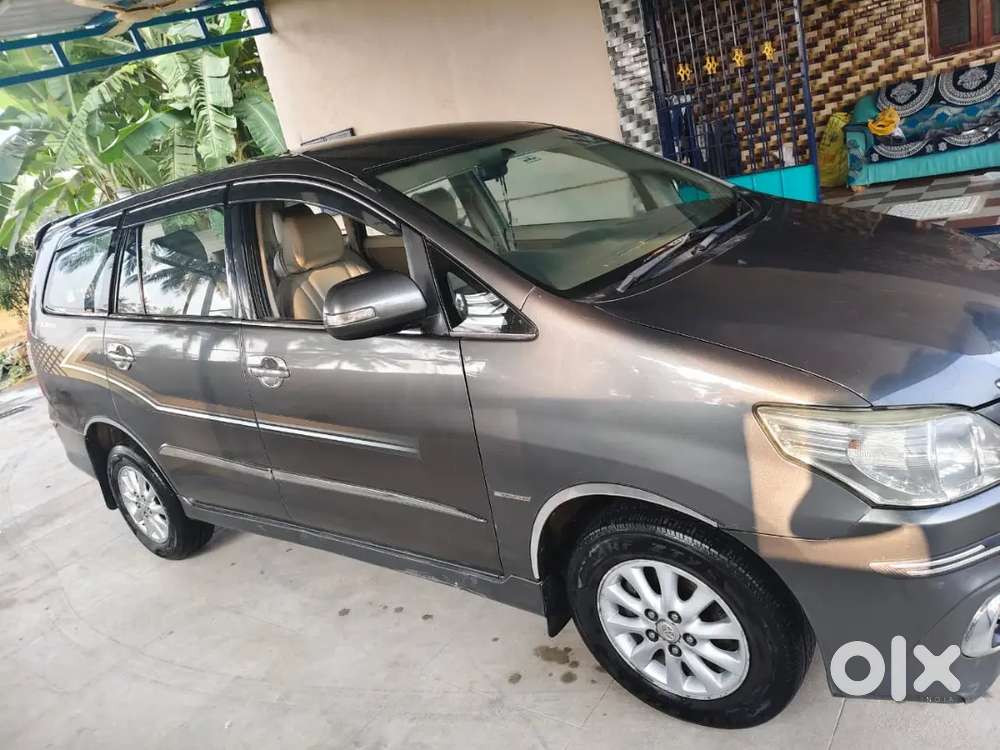 Toyota Innova 2.5 Vx 2012