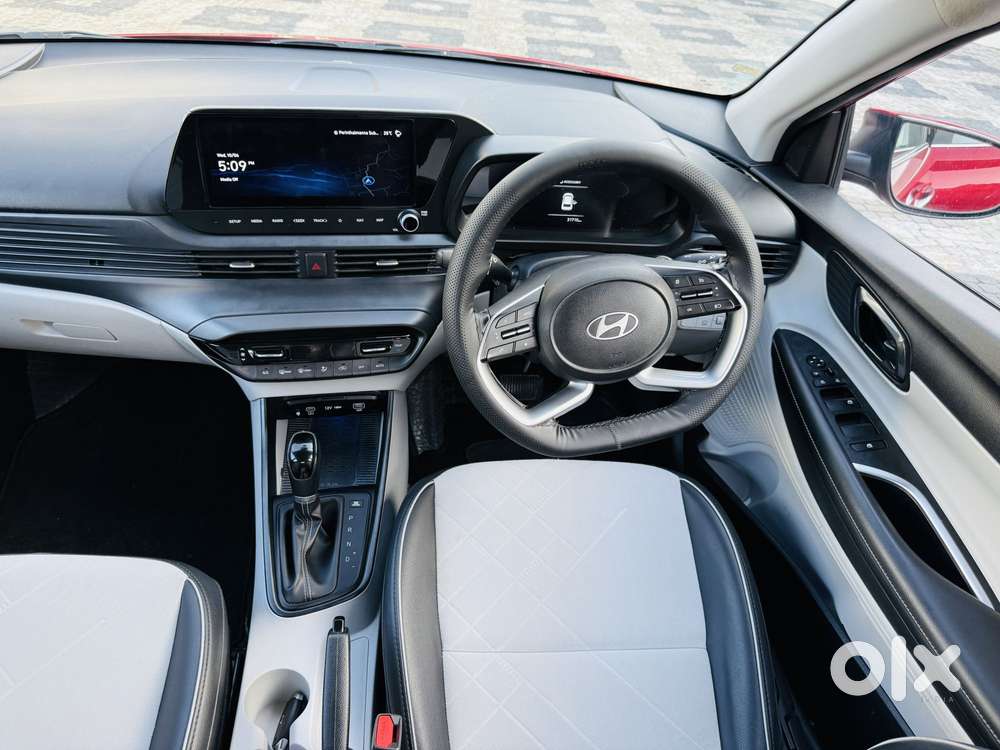 Hyundai New I20 1.2 Asta (o) Ivt, 2023, Petrol