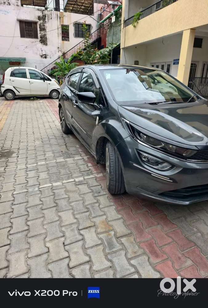 2023 Tata Altroz Xz+ Os Sunroof Icng Top Model Manual