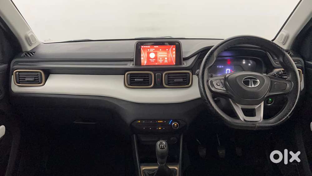 Tata Punch Accomplished Dazzle Sunroof Cng, 2024, Cng & Hybrids