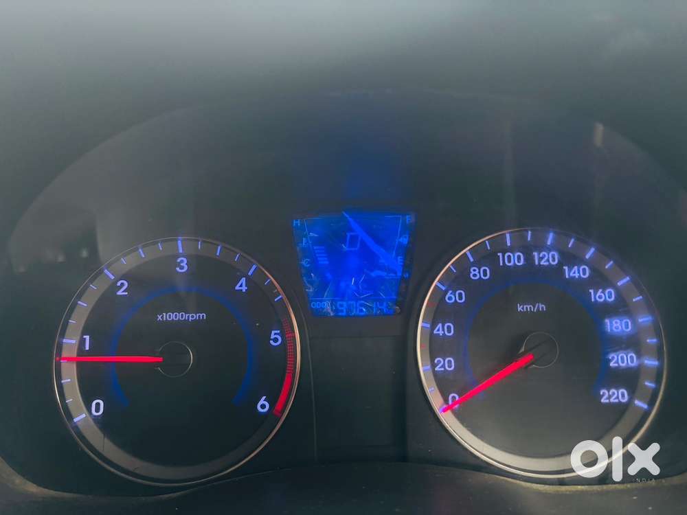 Hyundai Verna 1.6 Ex 2013