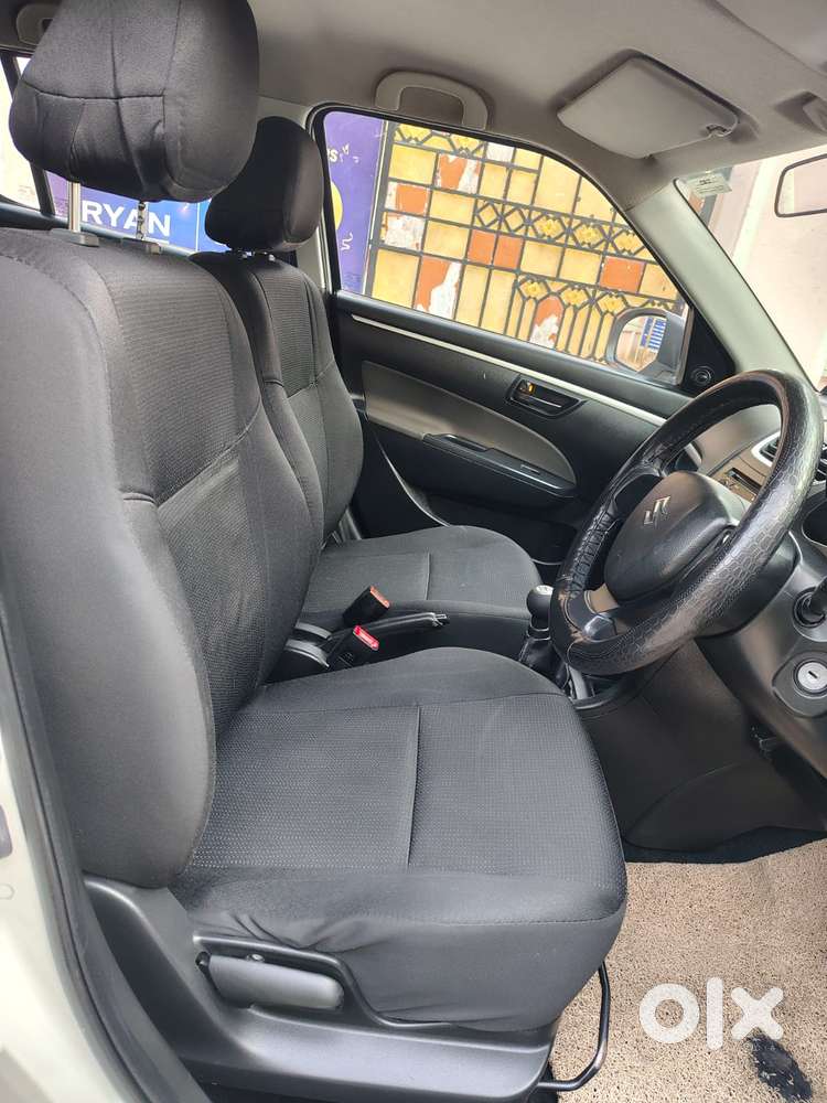 Maruti Suzuki Swift Lxi, 2015, Petrol
