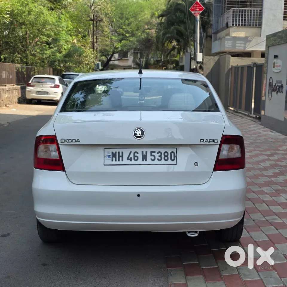 Skoda Rapid Elegance 1.6 Tdi Cr Manual, 2012, Diesel