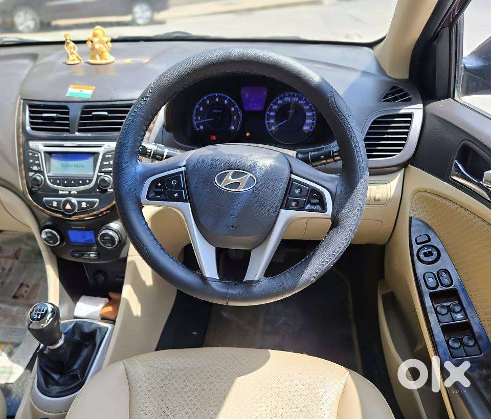 Hyundai Fluidic Verna 1.6 Vtvt Sx, 2012, Petrol