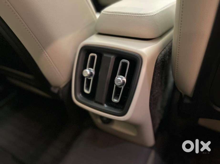 Volvo Xc40 B4 Ultimate, 2023, Cng & Hybrids