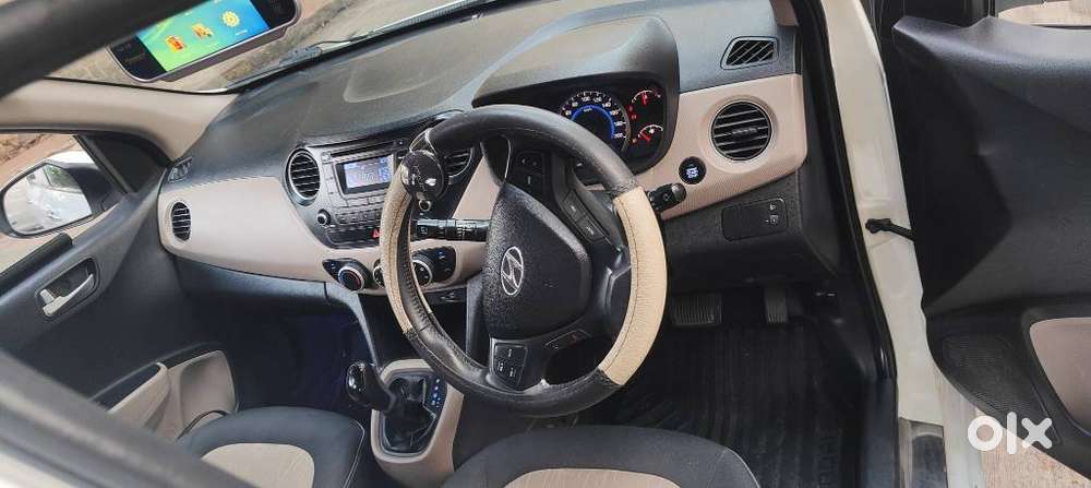 Hyundai Grand I10 Asta Automatic 1.2 Kappa Vtvt, 2016, Petrol
