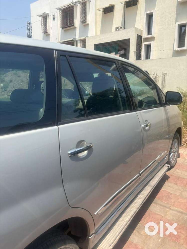 Toyota Innova 2014 Diesel Well Maintained