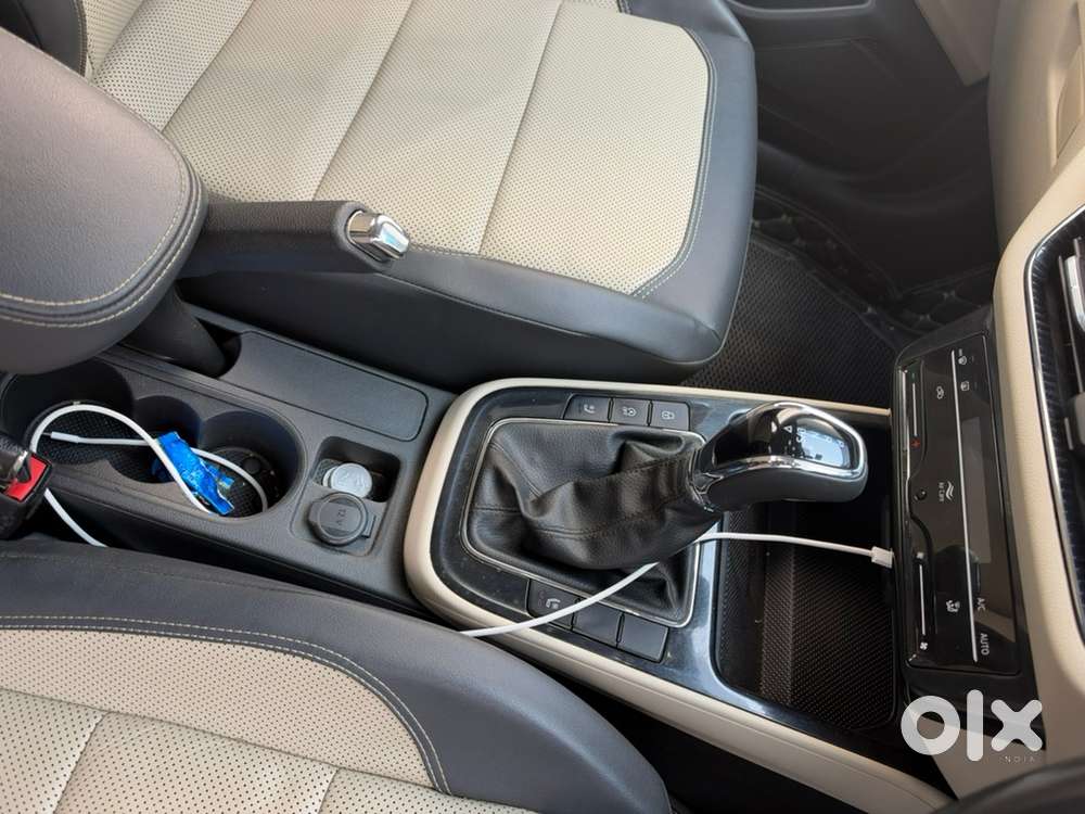 Skoda Slavia Petrol 2023