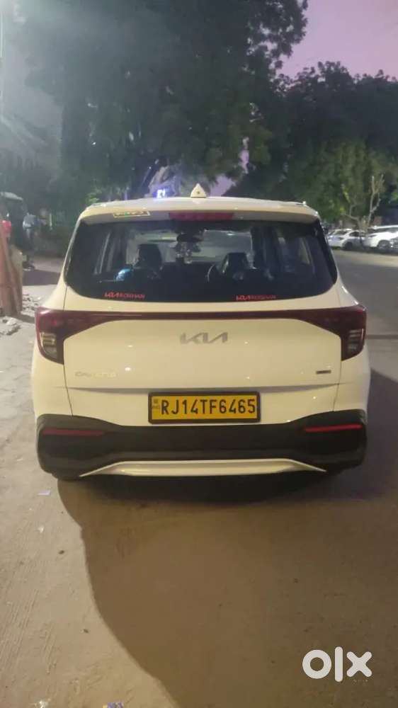 Kia Carens Diesel 2023 Luxury
