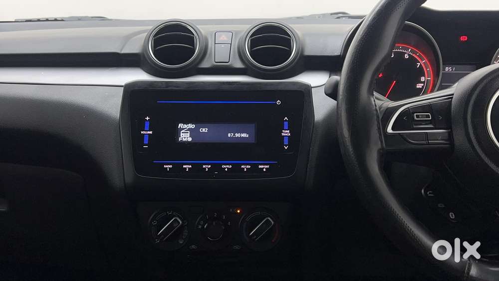 Maruti Suzuki Swift Vvt Vxi, 2021, Petrol