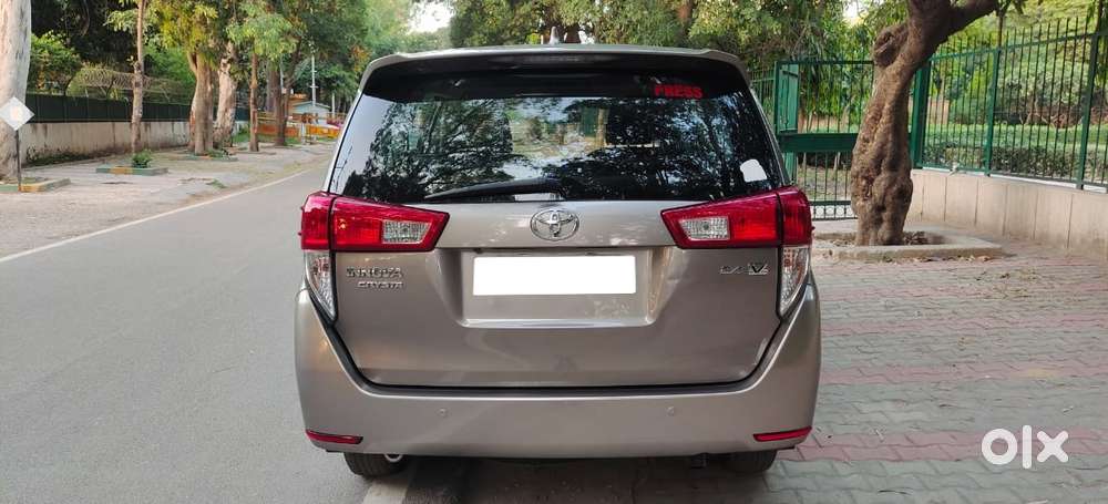 Toyota Innova Crysta 2.4 Vx Mt, 2018, Diesel