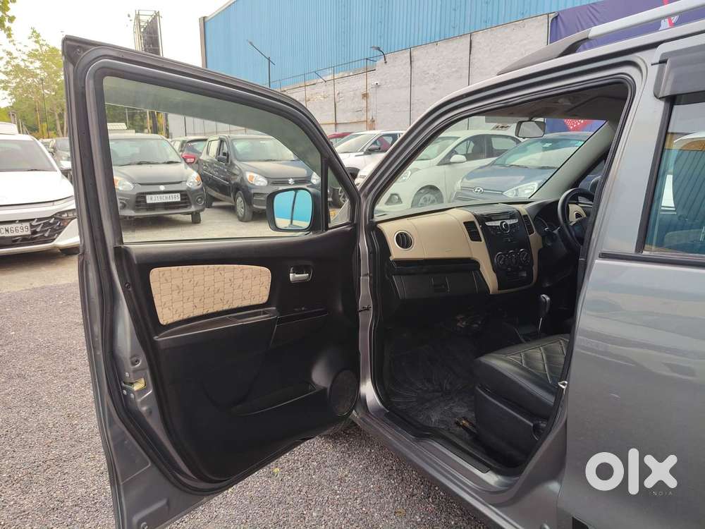 Maruti Suzuki Wagon R 1.0 Vxi Amt, 2017, Petrol