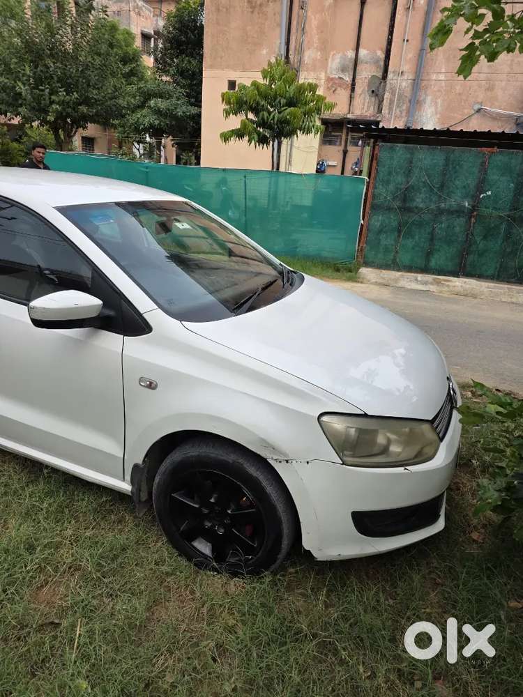 Volkswagen Polo 2013 Car