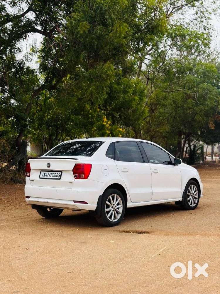 Volkswagen Ameo 1.5 Tdi Highline At 16 Alloy, 2018, Diesel