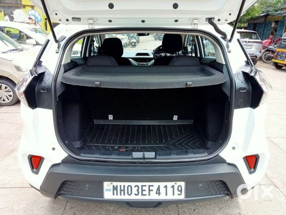 Tata Nexon 1.5 Revotorq Xm (s), 2023, Petrol