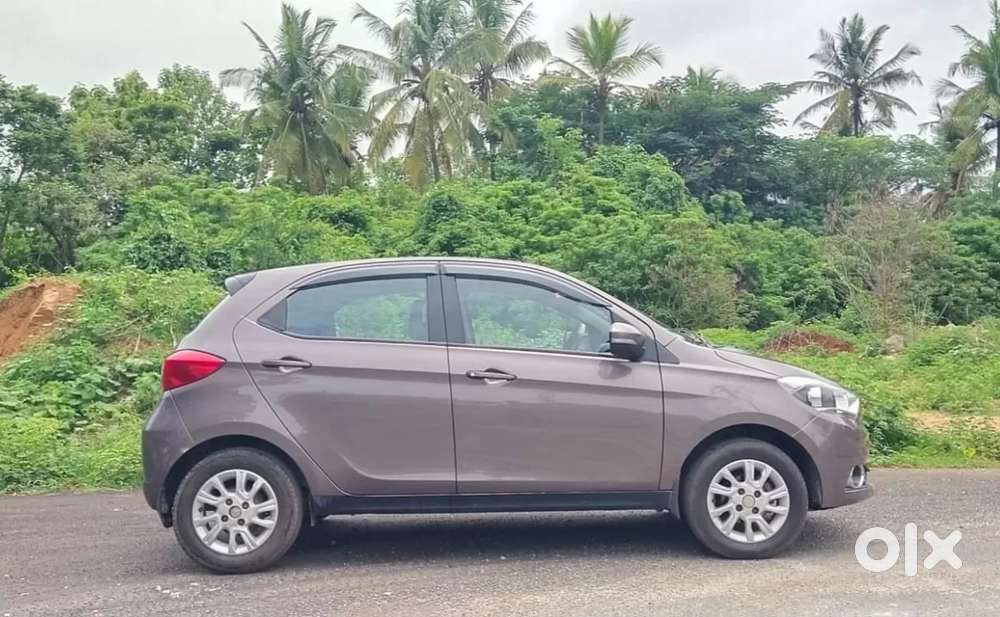 Tata Tiago Xz, 2016, Petrol