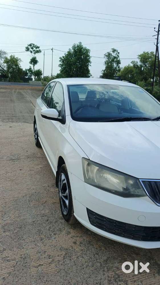 Skoda Rapid Monte Carlo 1.6 Mpi, 2017, Petrol