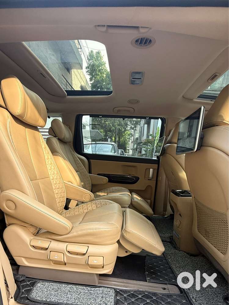 Kia Carnival Limousine Plus 7 Str, 2022, Diesel