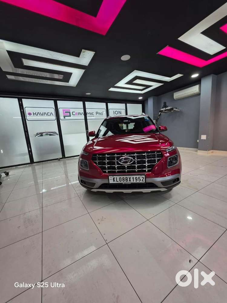 Hyundai Venue Sx Plus Dct Turbo 2021 Petrol Well Maintained