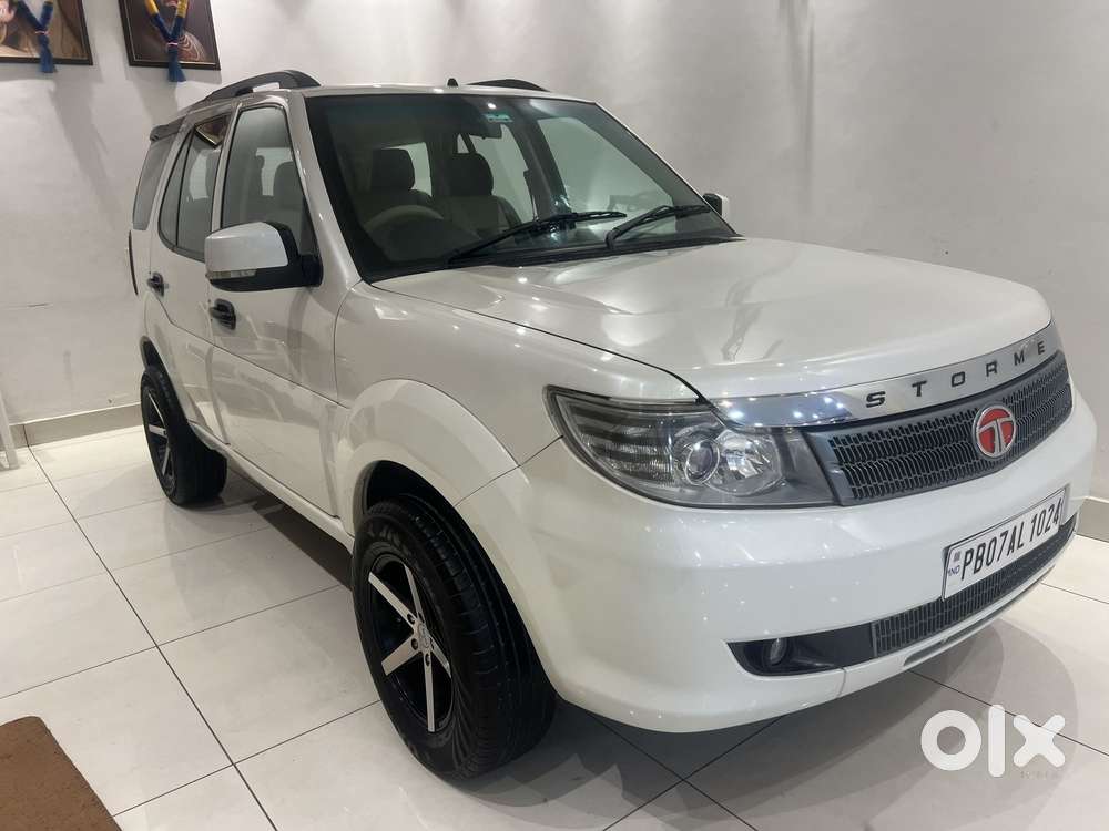 Tata Safari Storme Lx, 2013, Diesel