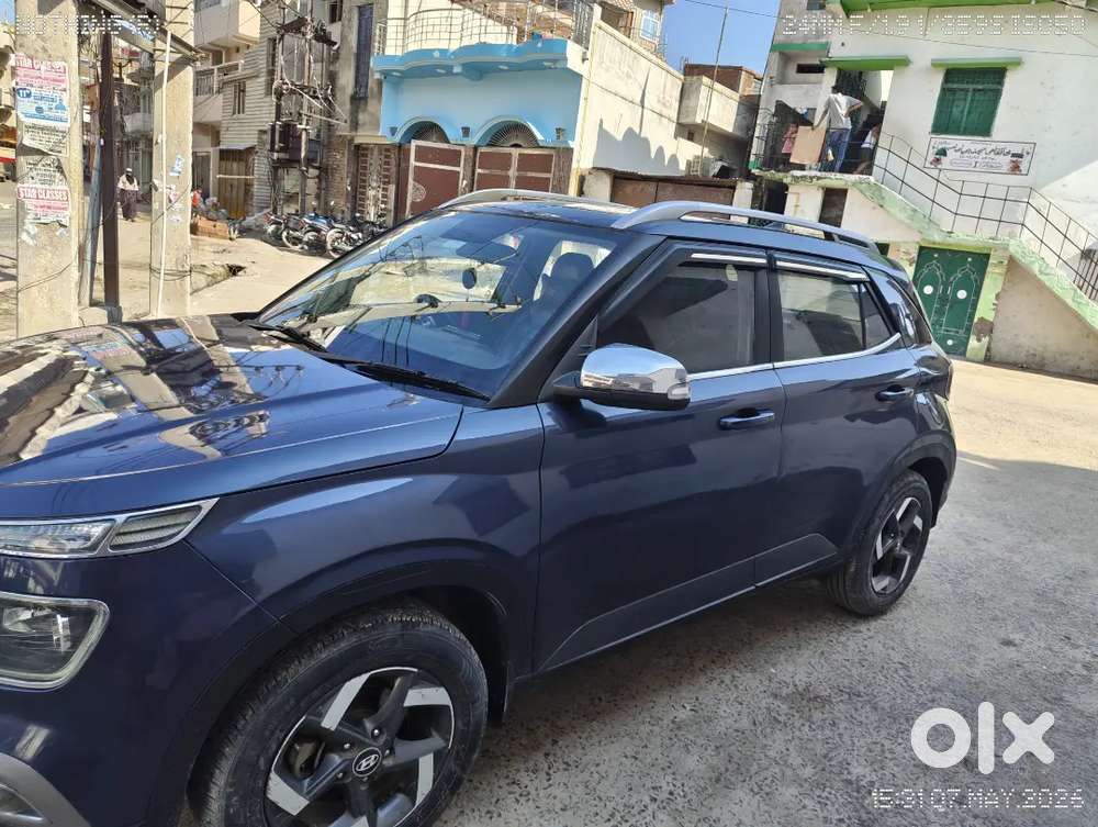 Hyundai Venue 2019 Petrol 73000 Km Driven