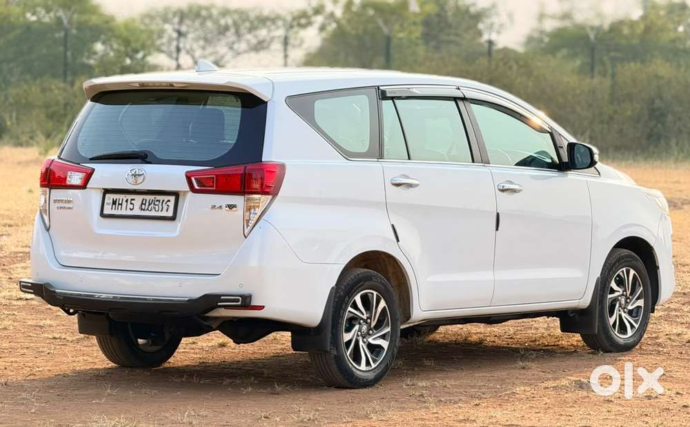 Toyota Innova Crysta 2.4 V 8 Str, 2023, Diesel