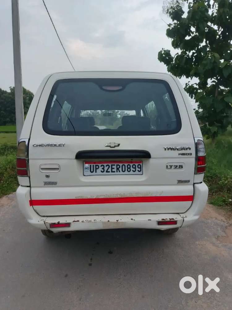Chevrolet Tavera Neo 2013