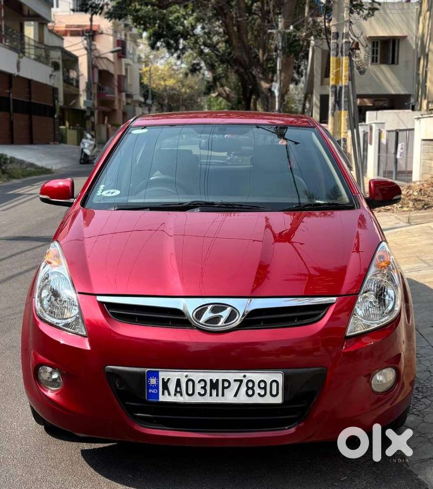 Hyundai I20 2009-2011 Asta, 2011, Petrol